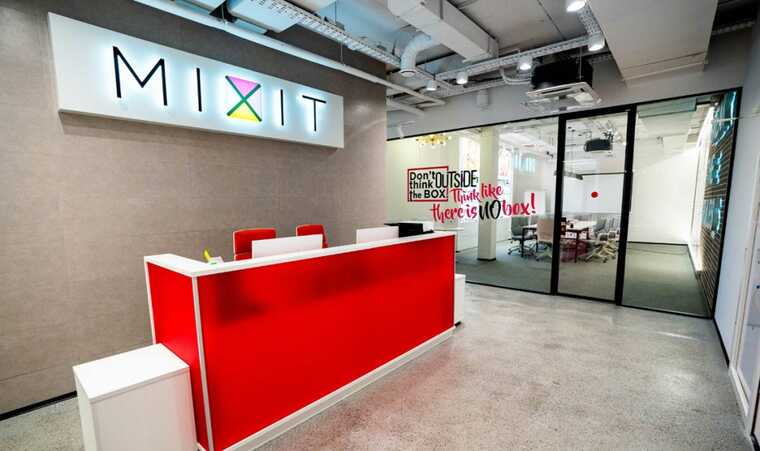 В офисе известного российского бренда косметики Mixit прошли обыски