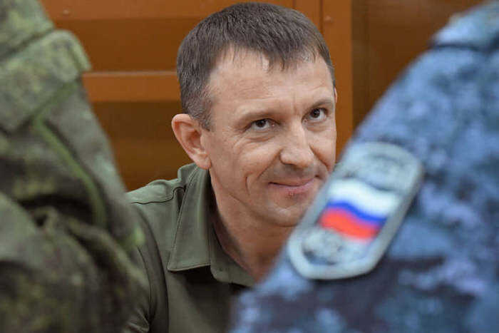 Генерал-майора Ивана Попова приговорили к 5 годам за мошенничество
